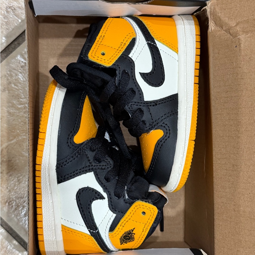 Jordan 1 retro high - Picture 5 of 5